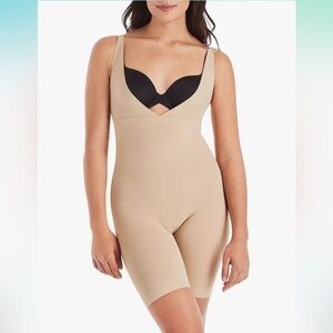 NWT Maidenform Womens Open Bust Body Shaper